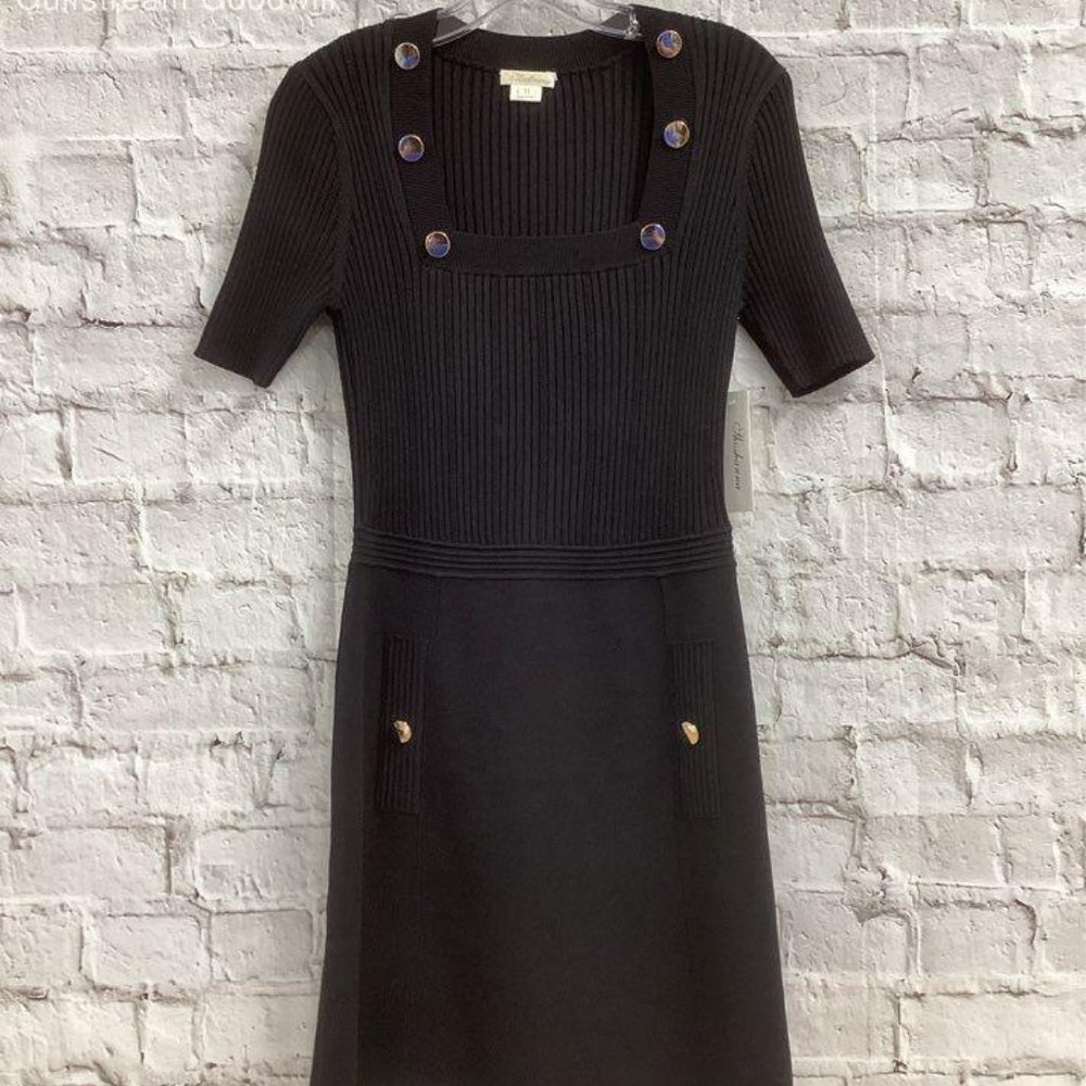 NWT SHOSHANNA LIAM DRESS SIZE MEDIUM SOLD OUT EVERYWHERE
